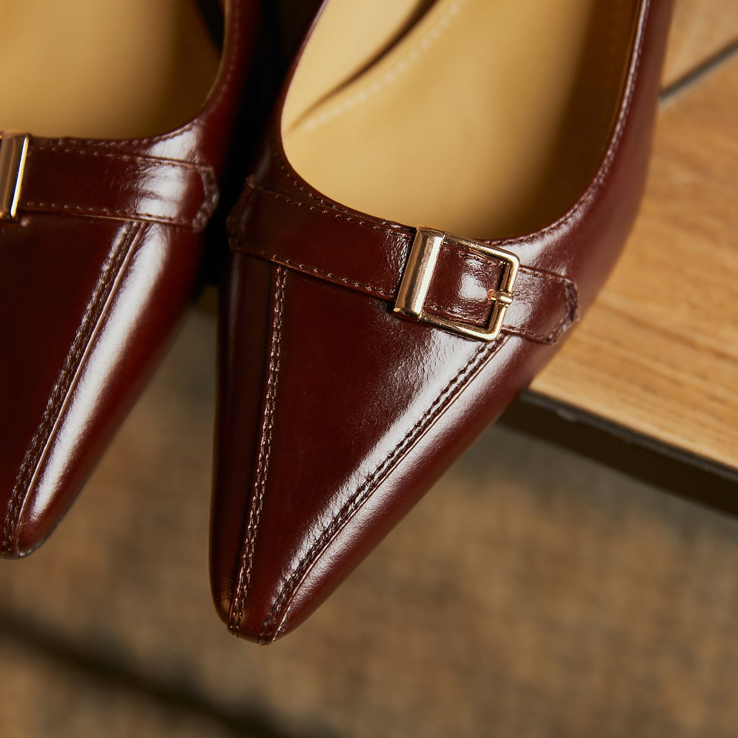 Nine Seven Handmade Genuine Leather Women's Closed Pointed Toe Mid Kitten Heel Vintage Pump Shoes with Buckle Decor