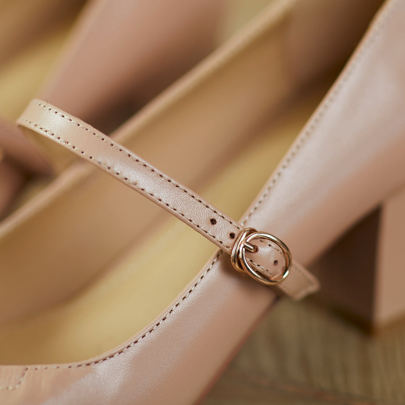 Nine Seven Women's Handmade Genuine Leather Square Toe Mid Block Heel Buckle Closure Creases Mary Jane Pumps