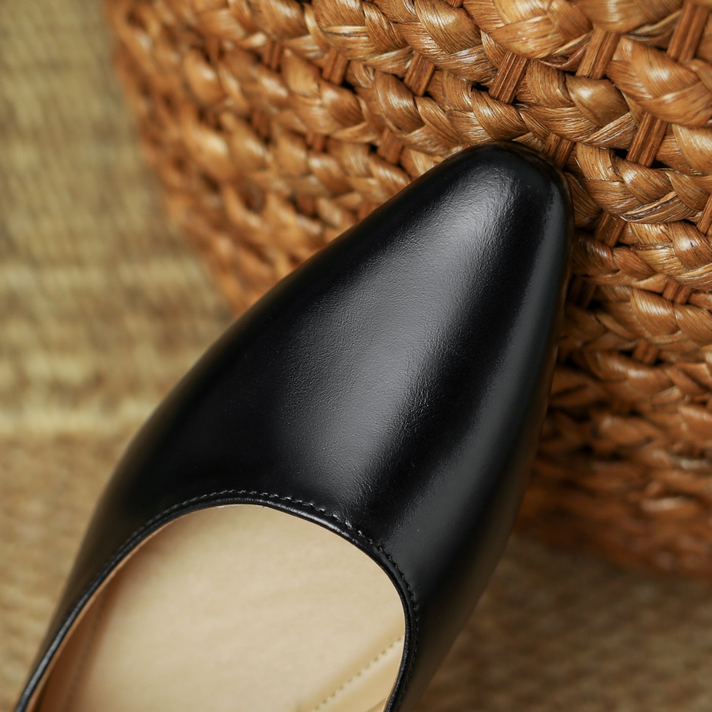 Nine Seven Women's Patent Leather Handmade Pointed Toe Flats Buckle Mary Janes Cute Dress Shoes