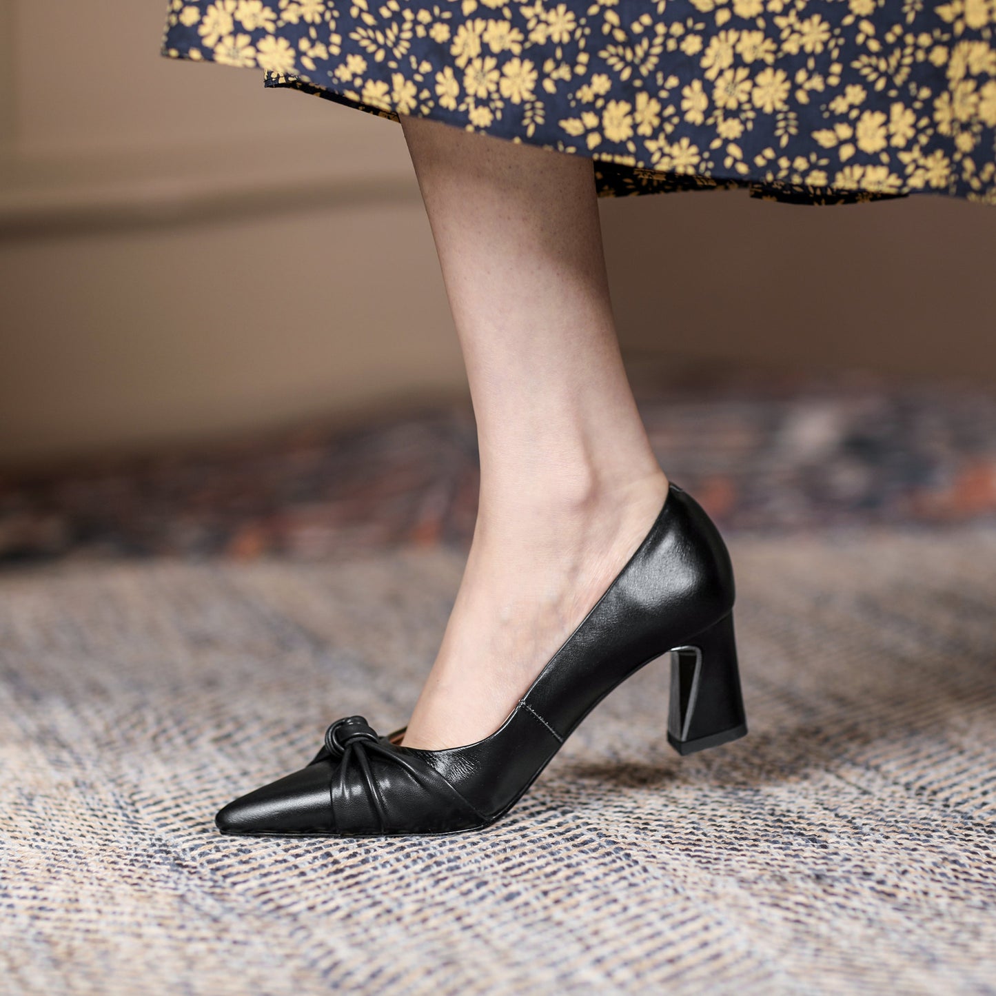 Nine Seven Women's Genuine Leather Pointed Toe Handmade Knot Décor Mid Chunky Heels Elegant Pumps Shoes